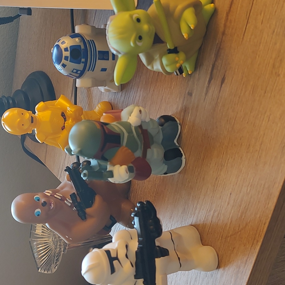 2008 Star Wars Disney Lucas Film Figurines C3PO R2D2 YODA BOBBA FETT